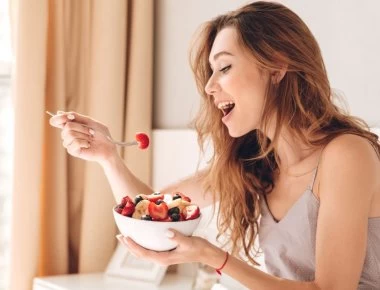 Τι ισχύει πράγματι για το φαγητό αργά τη νύχτα